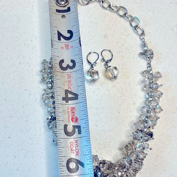 🆕 10” Choker Necklace with matching earrings - Picture 5 of 9